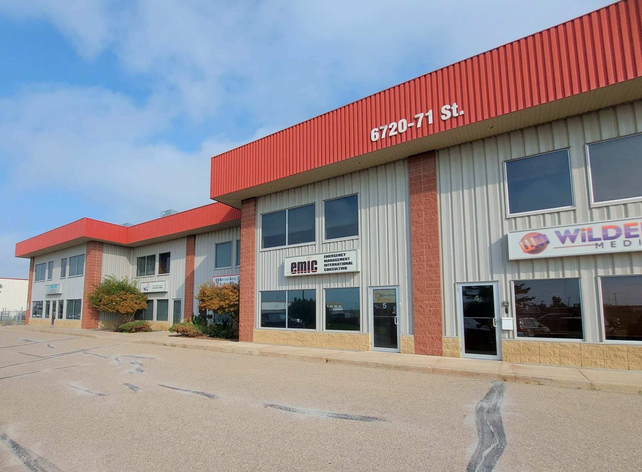 6720 71 Street 5, Red Deer RE/MAX Commercial Properties